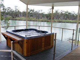 Cascades On The River - Coogee Beach Accommodation 2