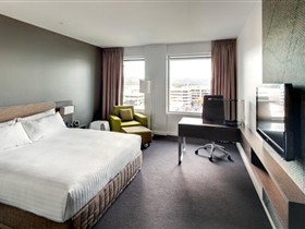 Crowne Plaza Adelaide - Coogee Beach Accommodation 1