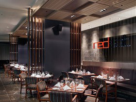 Crowne Plaza Adelaide - Coogee Beach Accommodation 2