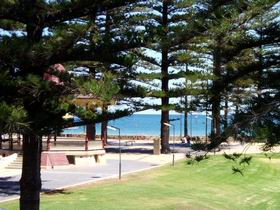 Grandview House Apartments - Glenelg - Coogee Beach Accommodation 2