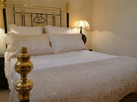 St Marks Church Apartment - Coogee Beach Accommodation 3