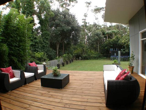 7 Donlan Road - Coogee Beach Accommodation 0