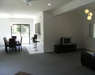 A Beach 'N Reef Motel - Coogee Beach Accommodation 0