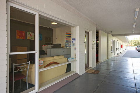 Hello Adelaide Motel + Apartments - Coogee Beach Accommodation 1