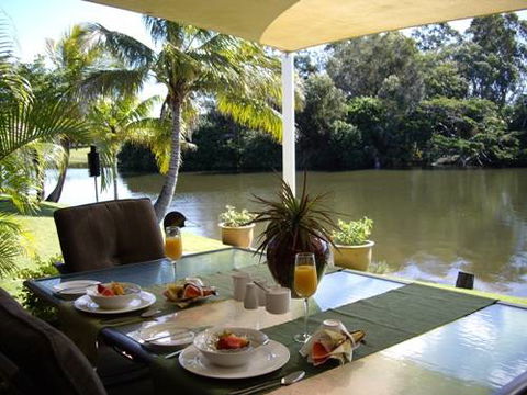 Alexander Lakeside Bed & Breakfast - Coogee Beach Accommodation 0