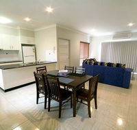 Annand Mews Serviced Apartments - Coogee Beach Accommodation