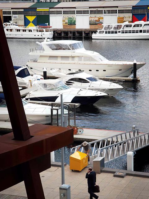 Apartments@Docklands - Coogee Beach Accommodation 4