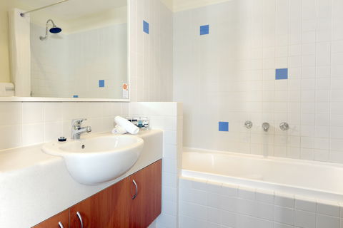 Assured Ascot Quays Apartment Hotel - Coogee Beach Accommodation 4