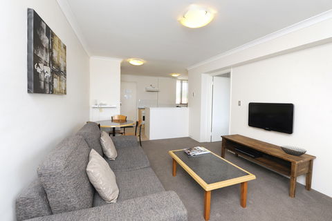 Assured Waterside Apartments - Coogee Beach Accommodation 4