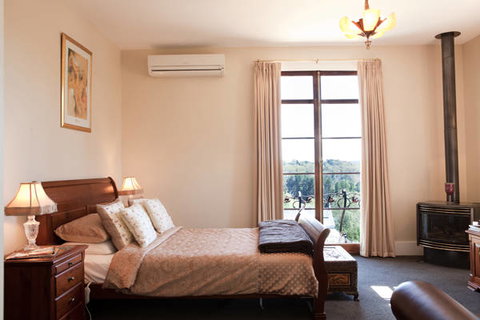 Azidene House & Spa Apartments - Coogee Beach Accommodation 0