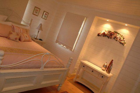 Wombat Lodge - Coogee Beach Accommodation 0