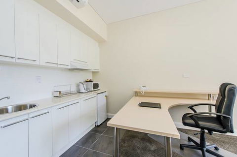 Belconnen Way Motel & Serviced Apartments - Coogee Beach Accommodation 1