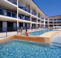 Boathouse Resort Tea Gardens - Coogee Beach Accommodation