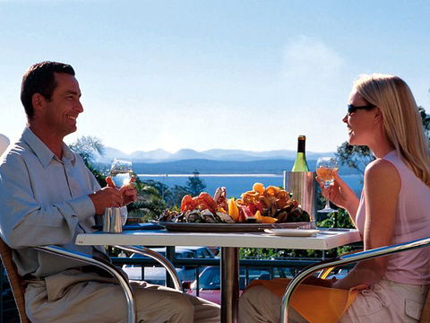 Boathouse Resort Tea Gardens - Coogee Beach Accommodation 2