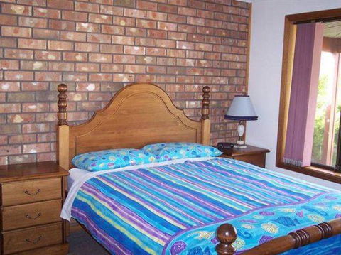 Bott's Beach Retreat - Coogee Beach Accommodation 1