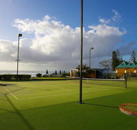 Breakers North - Absolute Beach Front Holiday Apartments - Coogee Beach Accommodation