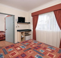 Cairns Queens Court - Coogee Beach Accommodation