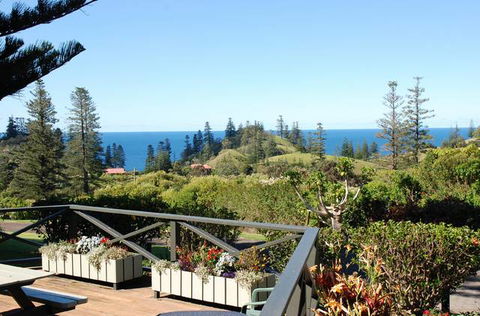 Cascade Garden Apartments - Coogee Beach Accommodation 1