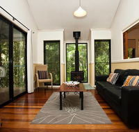 Cedar Creek Lodges at Thunderbird Park - Coogee Beach Accommodation