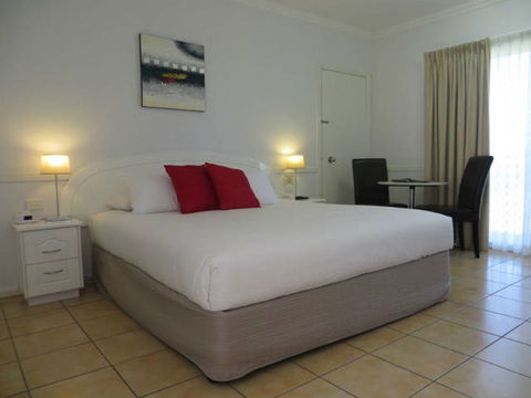 Charters Towers Heritage Lodge Motel - Coogee Beach Accommodation 0