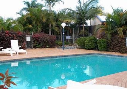 Comfort Inn Bert Hinkler - Coogee Beach Accommodation 1