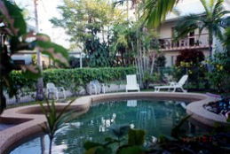 Coral Reef Holiday Apartments - Coogee Beach Accommodation 0