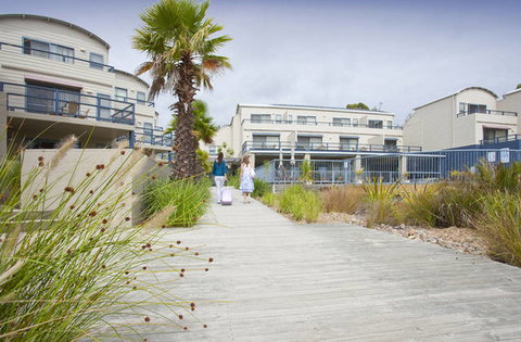 Corrigans Cove - Coogee Beach Accommodation 2