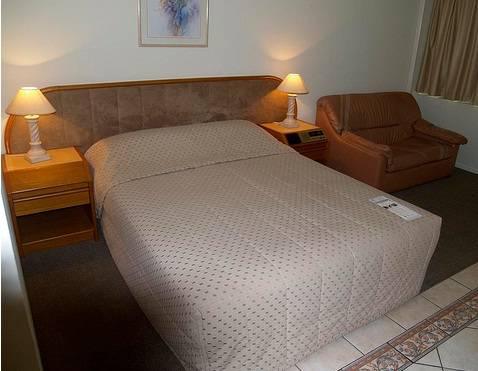 Country Comfort Bundaberg International - Coogee Beach Accommodation 0
