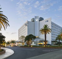Crown Promenade Perth - Coogee Beach Accommodation