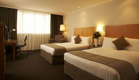 Crowne Plaza Perth - Coogee Beach Accommodation 2