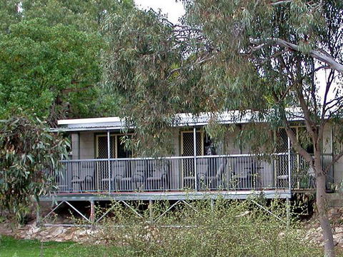 Donald Riverside Motel - Coogee Beach Accommodation 0