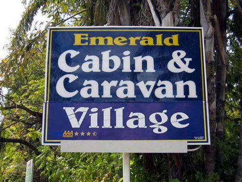 Emerald Cabin & Caravan Village - Coogee Beach Accommodation 1