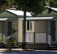 Emerald Cabin  Caravan Village - Coogee Beach Accommodation