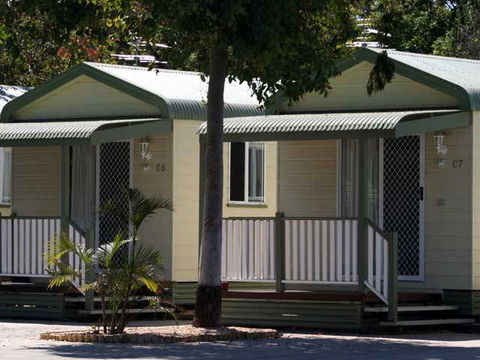 Emerald Cabin & Caravan Village - Coogee Beach Accommodation 0
