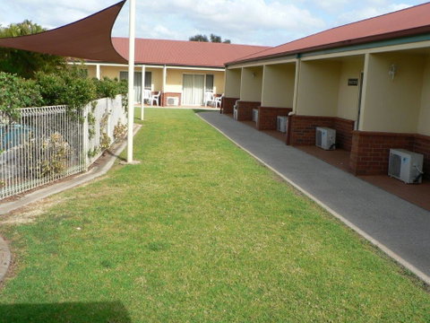 Emerald Explorers Inn - Coogee Beach Accommodation 3