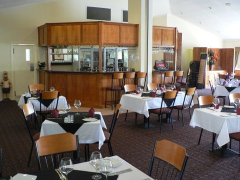Emerald Explorers Inn - Coogee Beach Accommodation 5