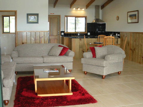 Endeavour Lodge - Coogee Beach Accommodation 0