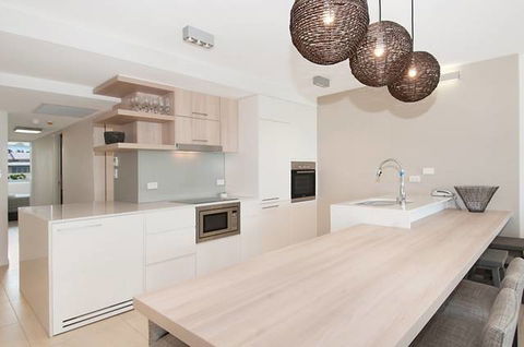Fairshore Apartments - Coogee Beach Accommodation 2