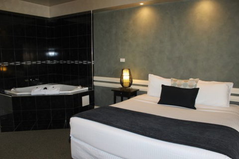 Fairways Resort - Coogee Beach Accommodation 0