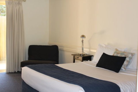 Fairways Resort - Coogee Beach Accommodation 1