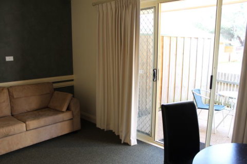 Fairways Resort - Coogee Beach Accommodation 3