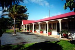 First Landing Motel - Coogee Beach Accommodation 0