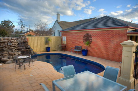 Georgian Motor Lodge - Coogee Beach Accommodation 2