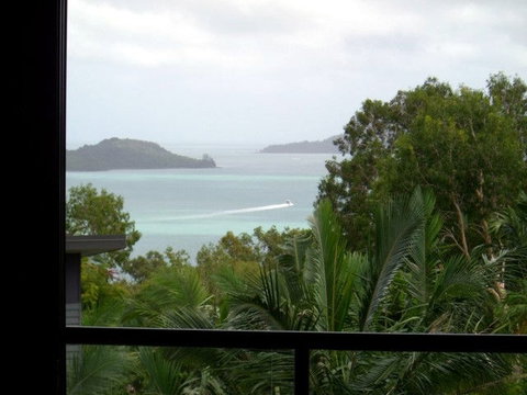 Hamilton Island Private Apartments - Anchorage - Coogee Beach Accommodation 2