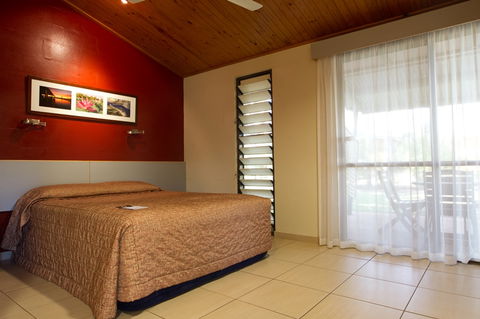 Kakadu Crocodile Hotel - Coogee Beach Accommodation 2