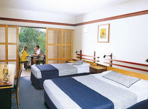 Mercure Kingfisher Bay Resort - Coogee Beach Accommodation 3