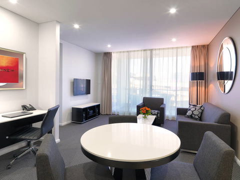 Meriton Serviced Apartments - North Ryde - Coogee Beach Accommodation 1