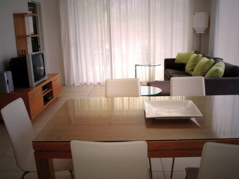 Metzo Noosa Resort - Coogee Beach Accommodation 1