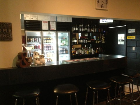 Parkside Motel & Licensed Restaurant - Coogee Beach Accommodation 6