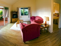 Poinciana Cottages - Coogee Beach Accommodation 3